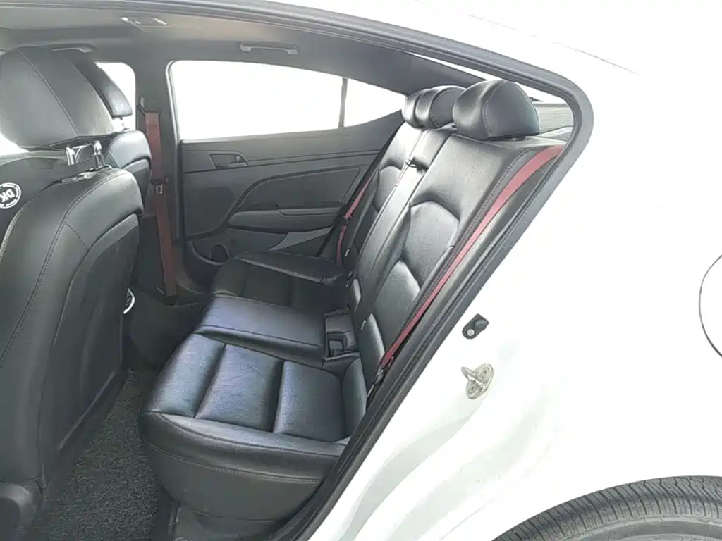 Hyundai Elantra 2019 1.4T Dual-clutch XuanDong·Vitality Type фото 17
