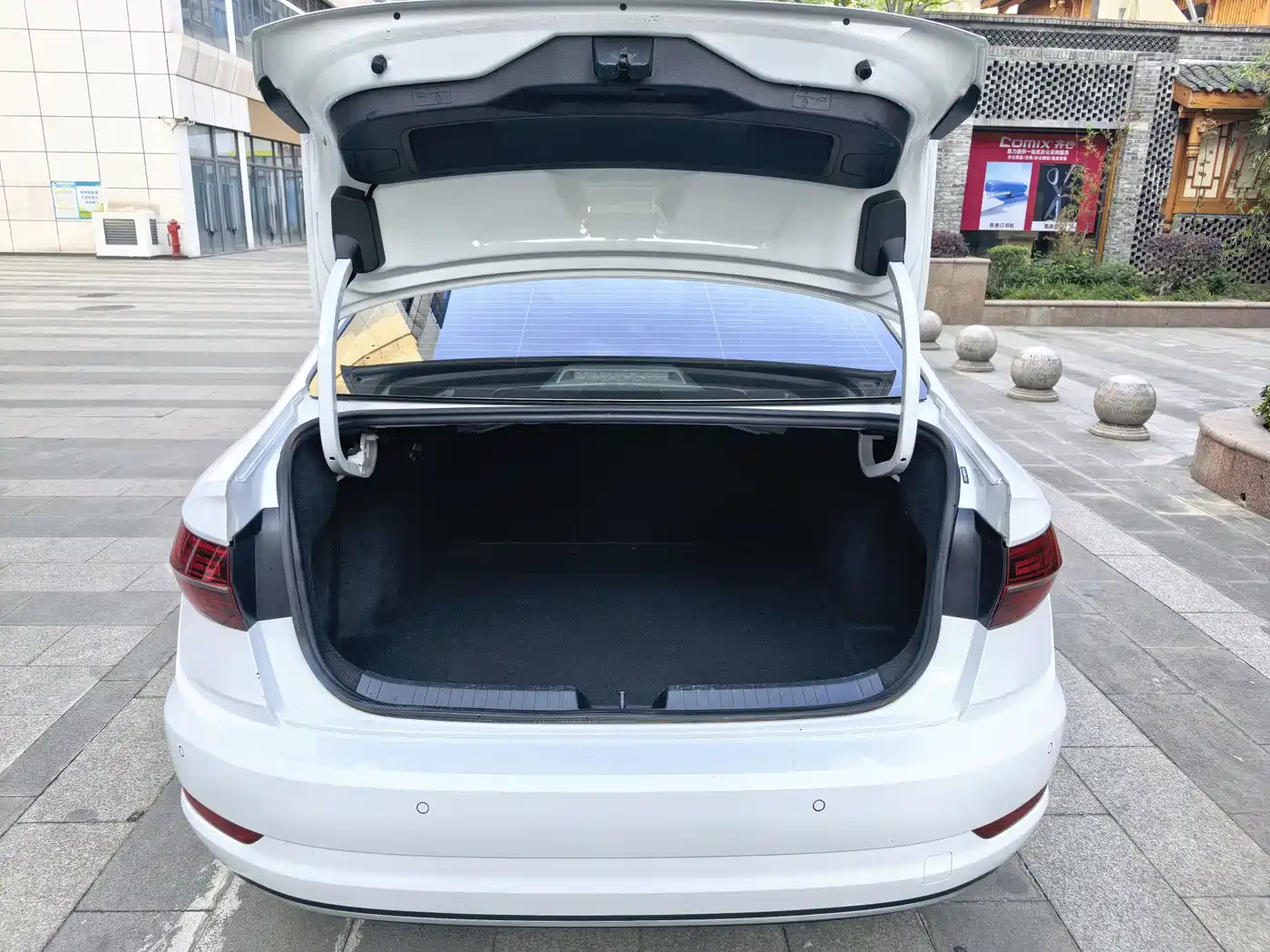 Volkswagen Sagitar 2022 280TSI DSG Surpassing Edition фото 5