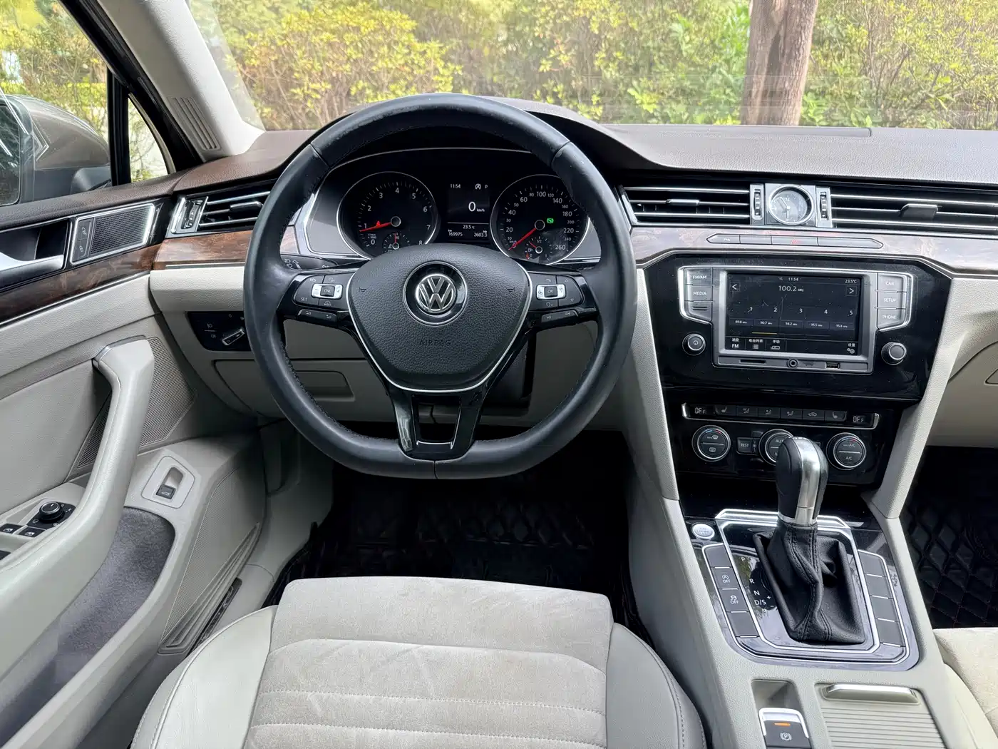 Volkswagen Magotan 2017 330TSI DSG Luxury фото 12