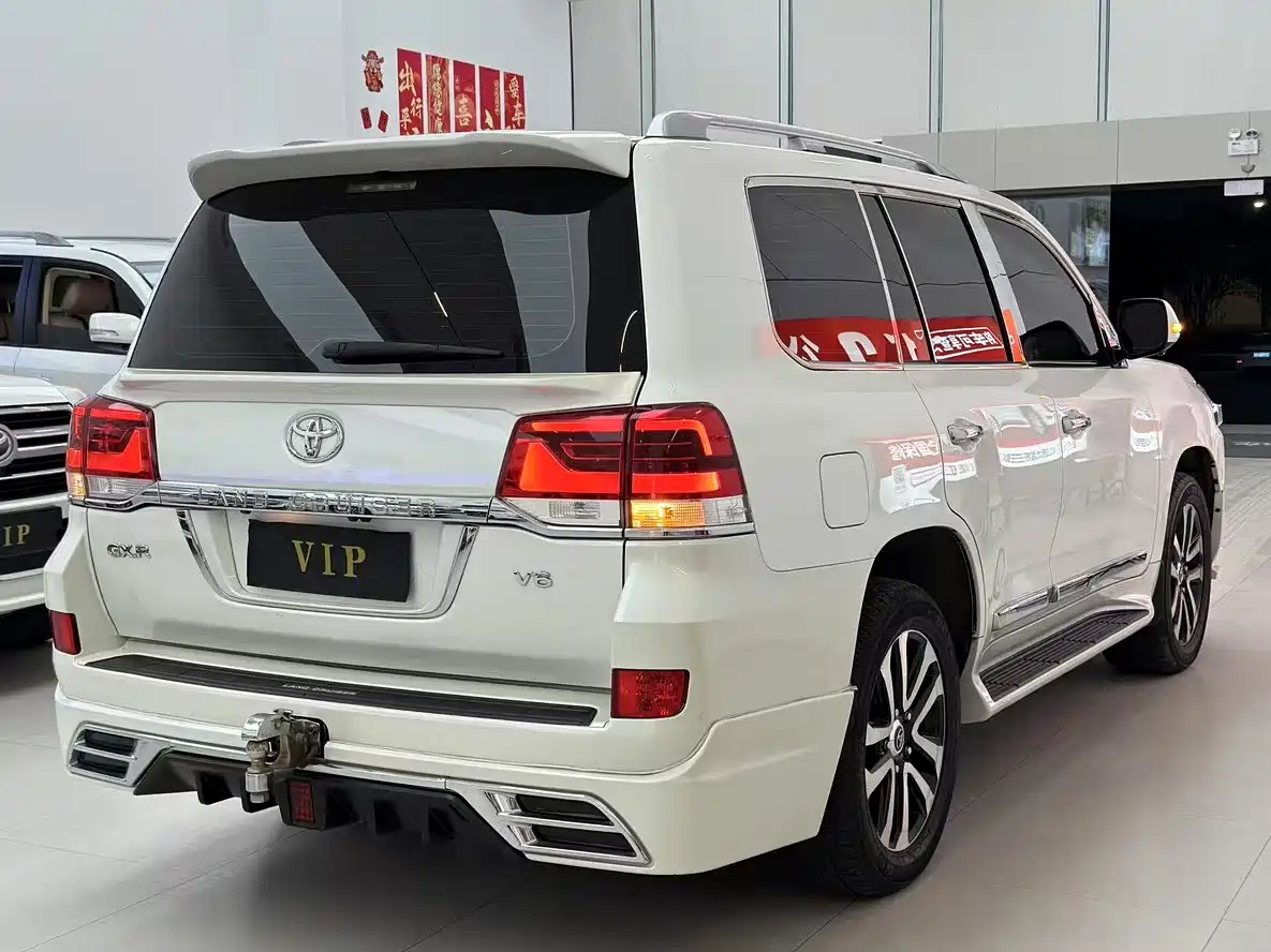 Toyota Land Cruiser (Import) фото 10