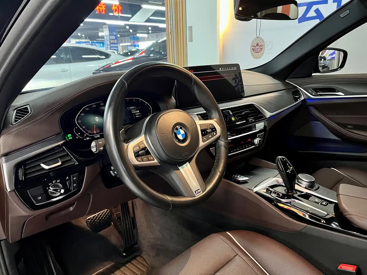 BMW 5 Series 2022 Facelift 530Li xDrive M Sport Package фото 9