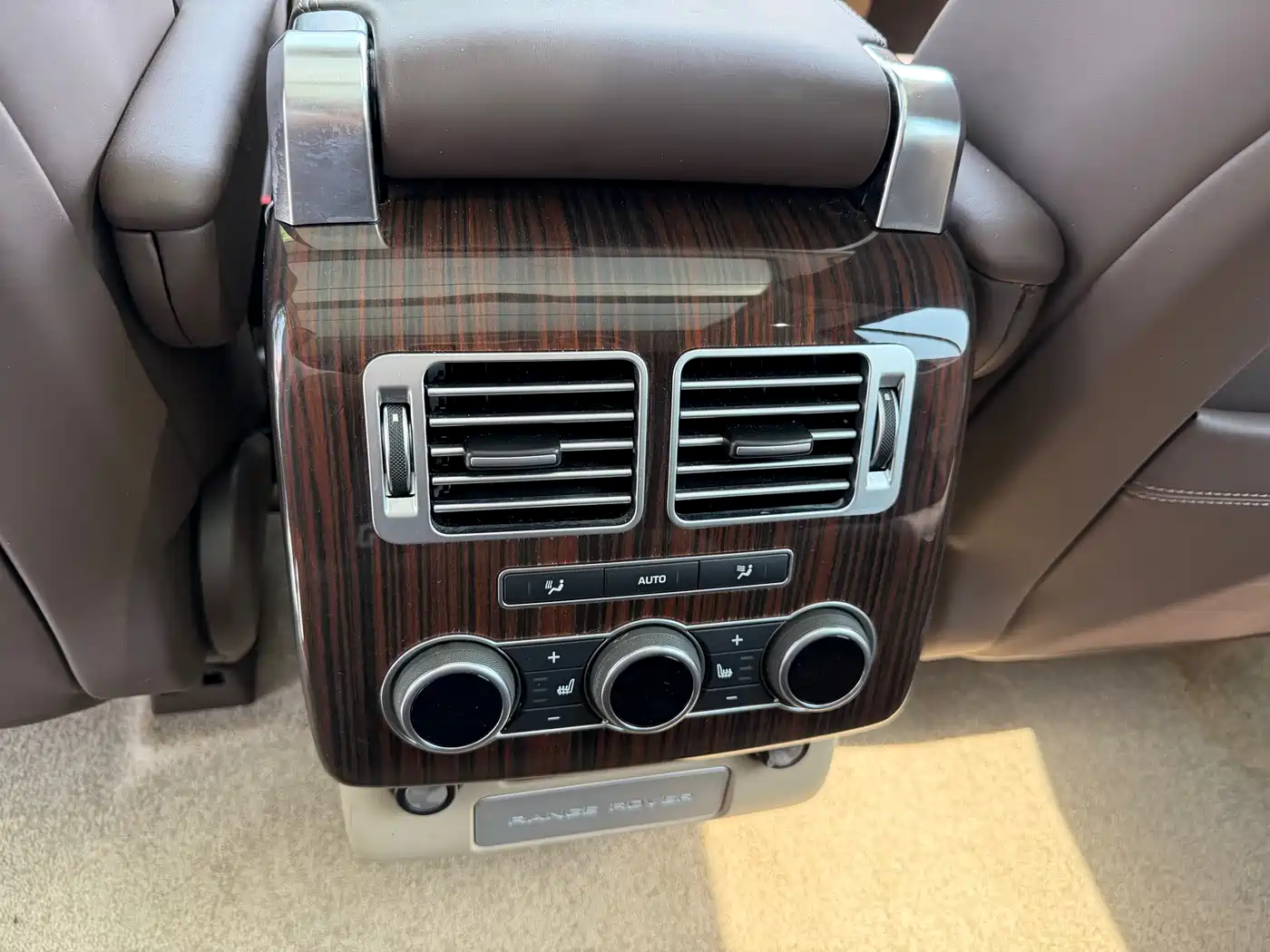 Land Rover Range Rover фото 13