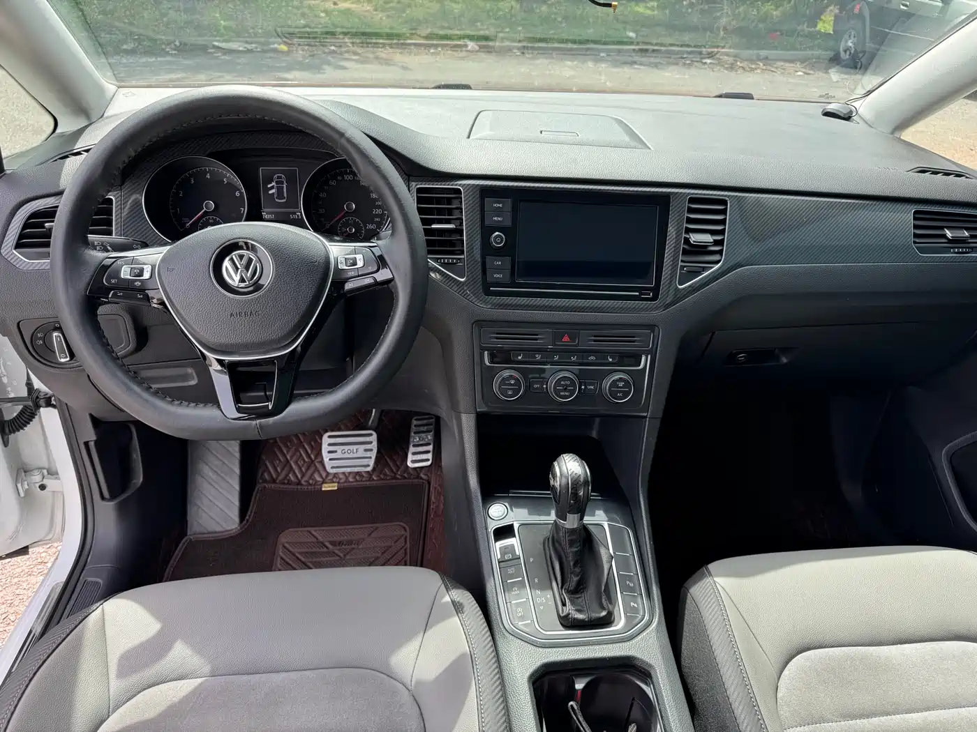 Volkswagen Golf Sportsvan 2019 280TSI Automatic Voyager China V фото 12