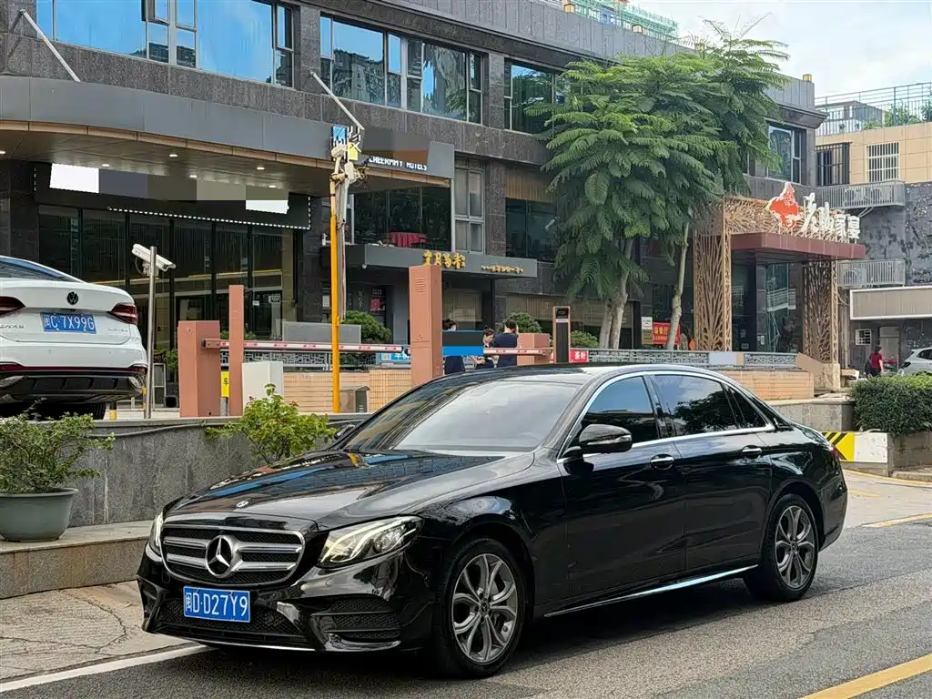 Mercedes-Benz E-Class 2020 E 300 L Sport Fashion Model