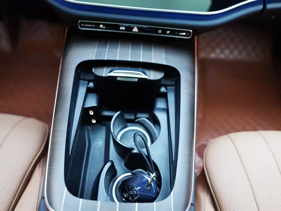 Mercedes-Benz E-Class 2024 Model E 300 L Luxury фото 15