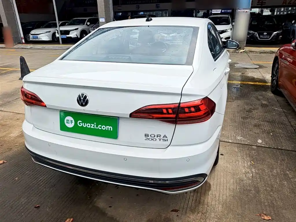 Volkswagen Bora 2025 200TSI DSG Joy Ride Navigation Edition фото 7