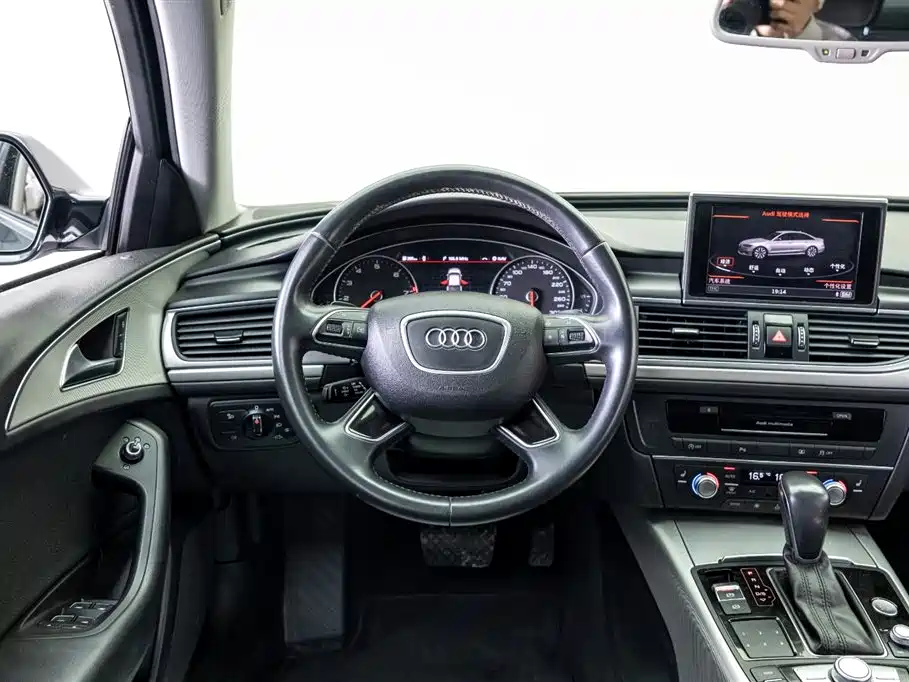 Audi A6L 2018 30th Anniversary 35 TFSI Fashion фото 19