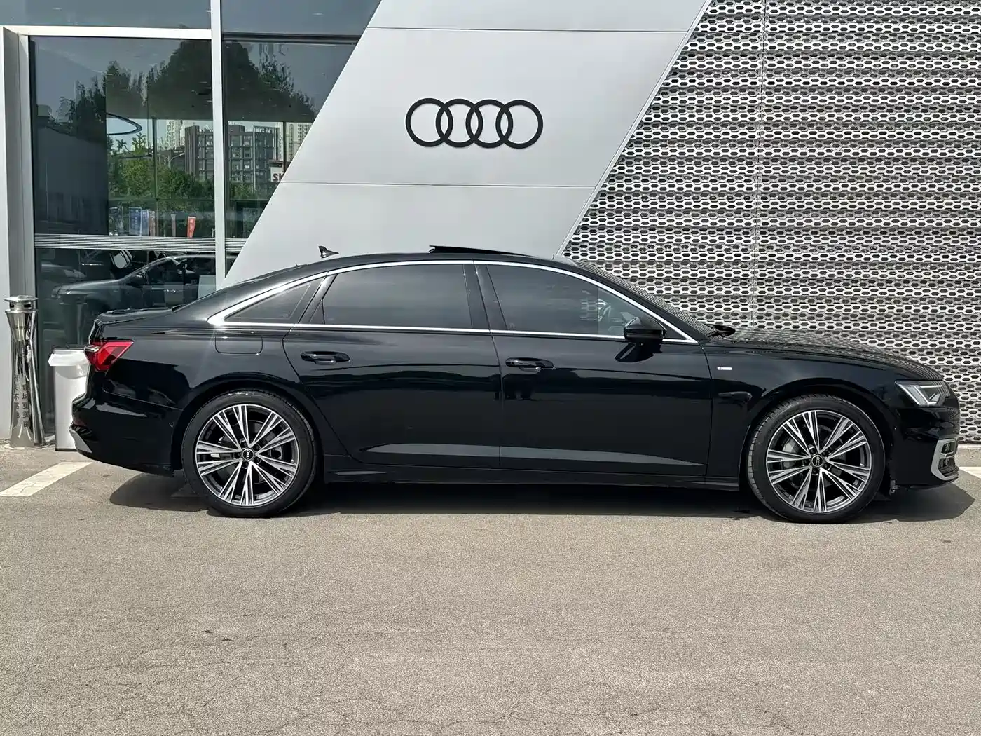 Audi A6L 2024 45 TFSI Premium Dynamic фото 16