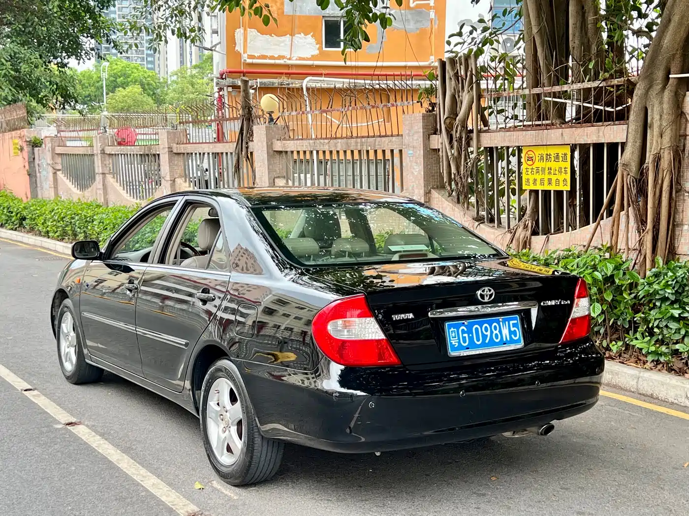 Toyota Camry (Overseas) 2005 2.4 Luxury Edition фото 3
