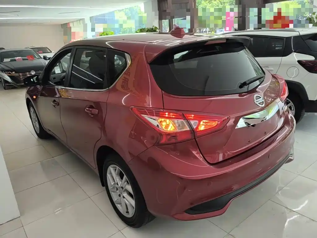Nissan Tiida 2022 2021 1.6L CVT Cool Edition