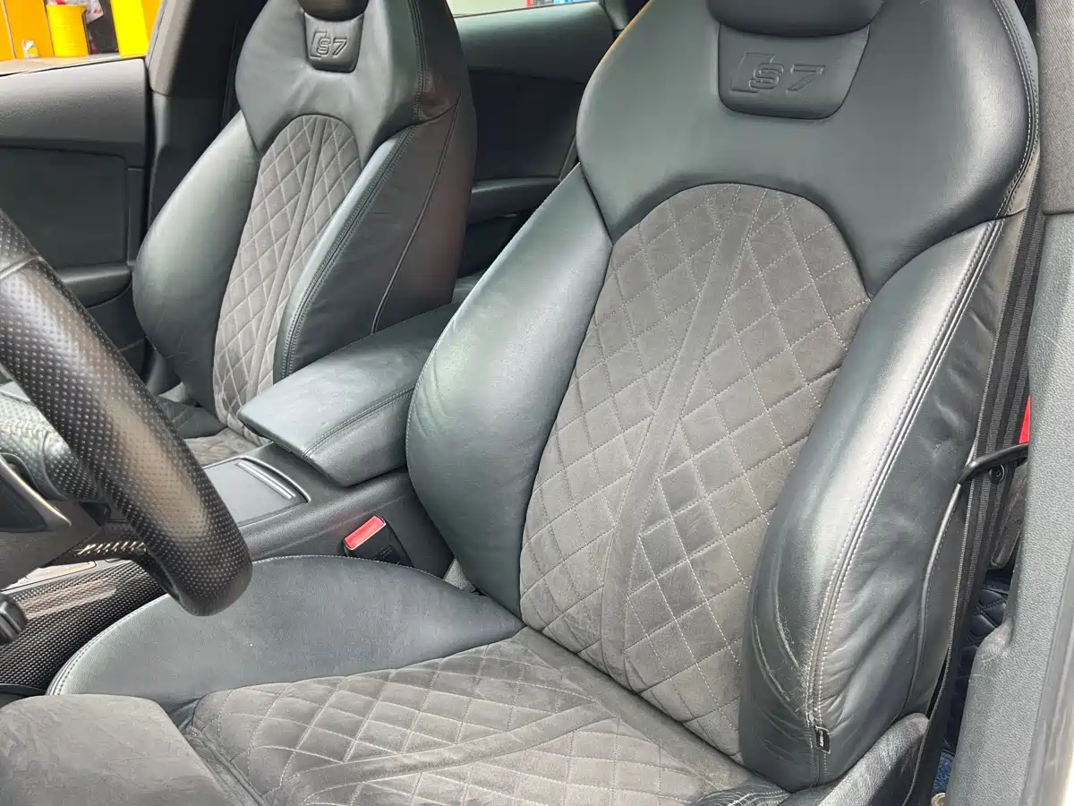 Audi S7 2013 4.0 TFSI quattro фото 18