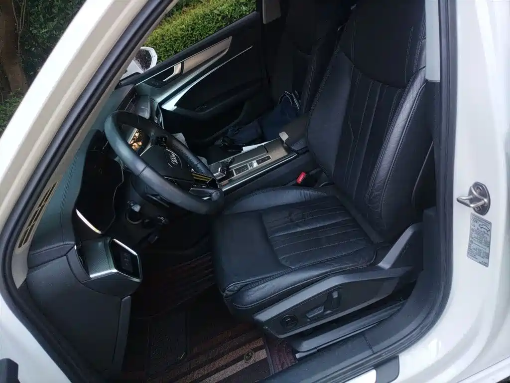 Audi A6L 2019 45 TFSI Premium Elegance фото 16