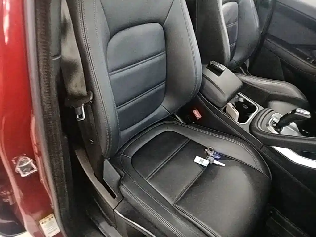 Фото 25 - Jaguar E-PACE
