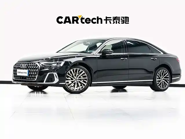 AUDI A8 2025