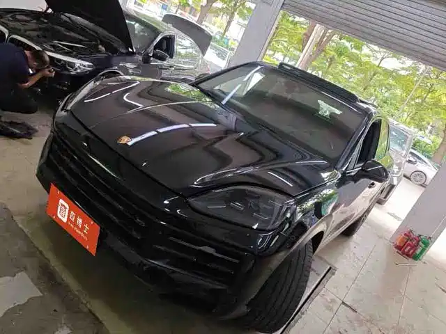 Porsche Cayenne 2023