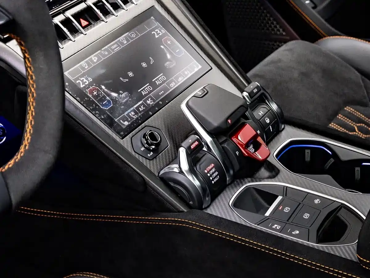 Lamborghini Urus 2022 4.0T V8 Performante фото 4