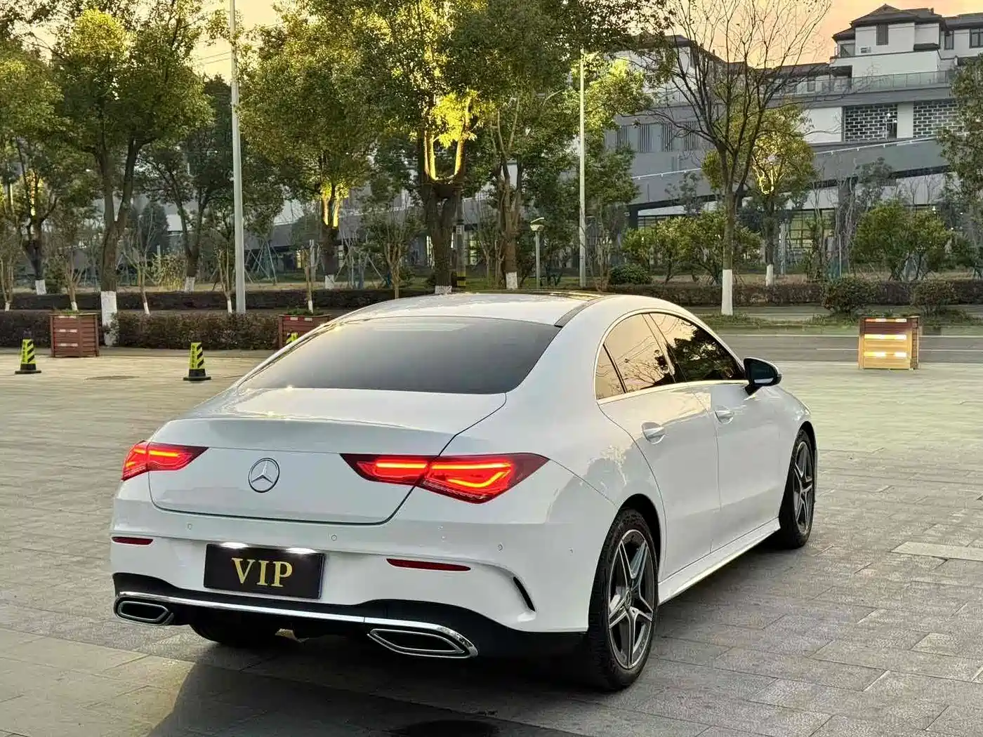 Mercedes-Benz CLA (Import) 2022 CLA 200 фото 10