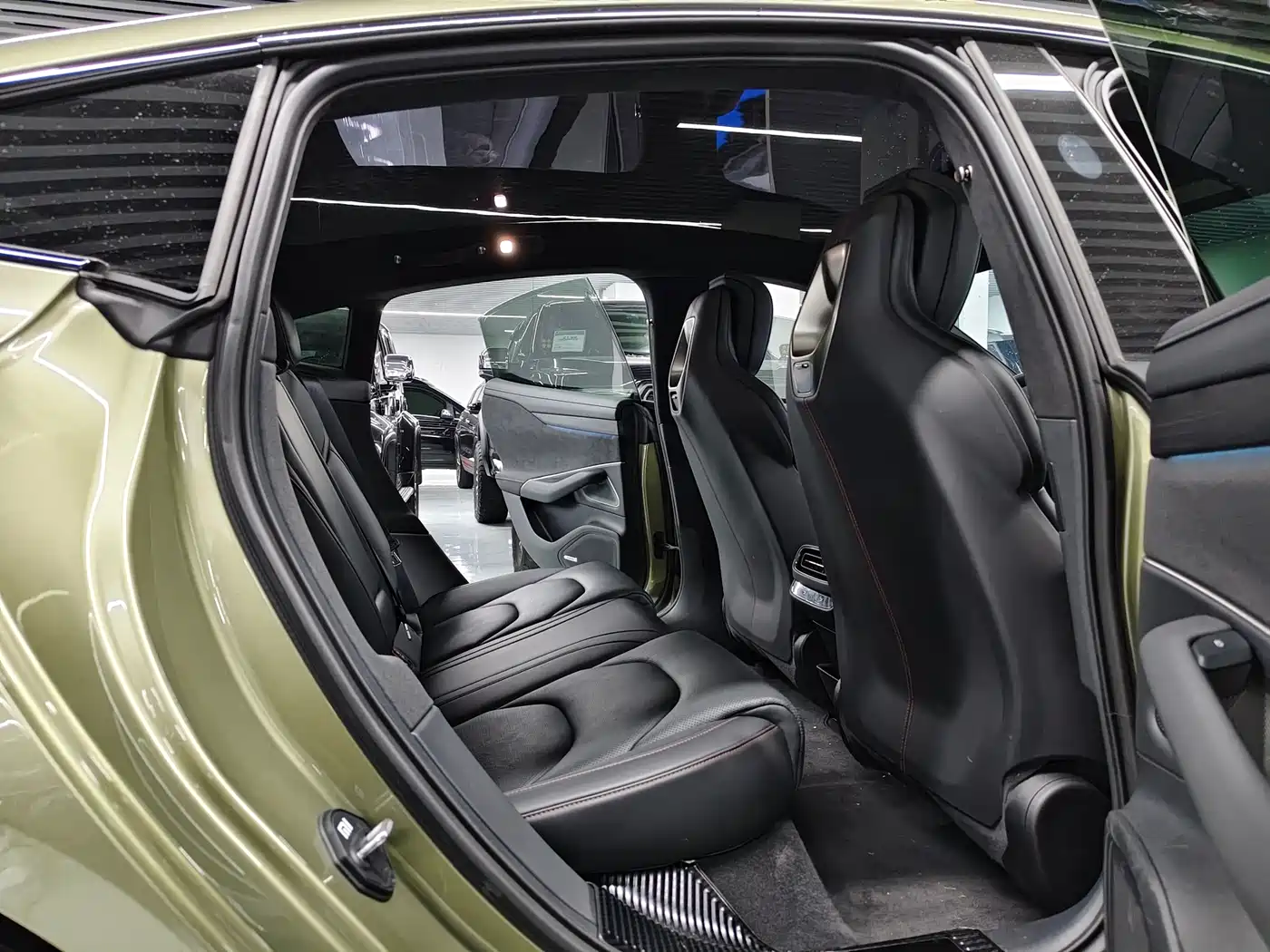 XIAOMI CAR XIAOMI SU7