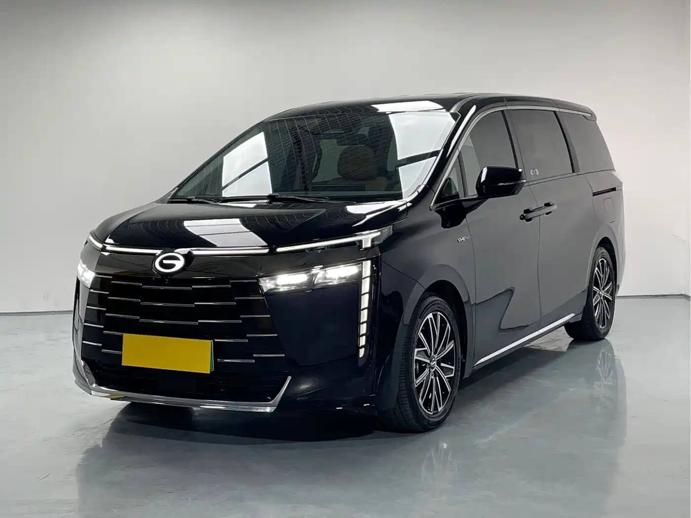 Фото 1 - GAC Trumpchi Trumpchi E8 NEV