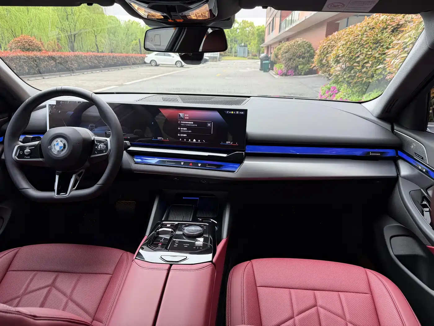 BMW 5 Series 2024 525Li M Sport Package фото 6