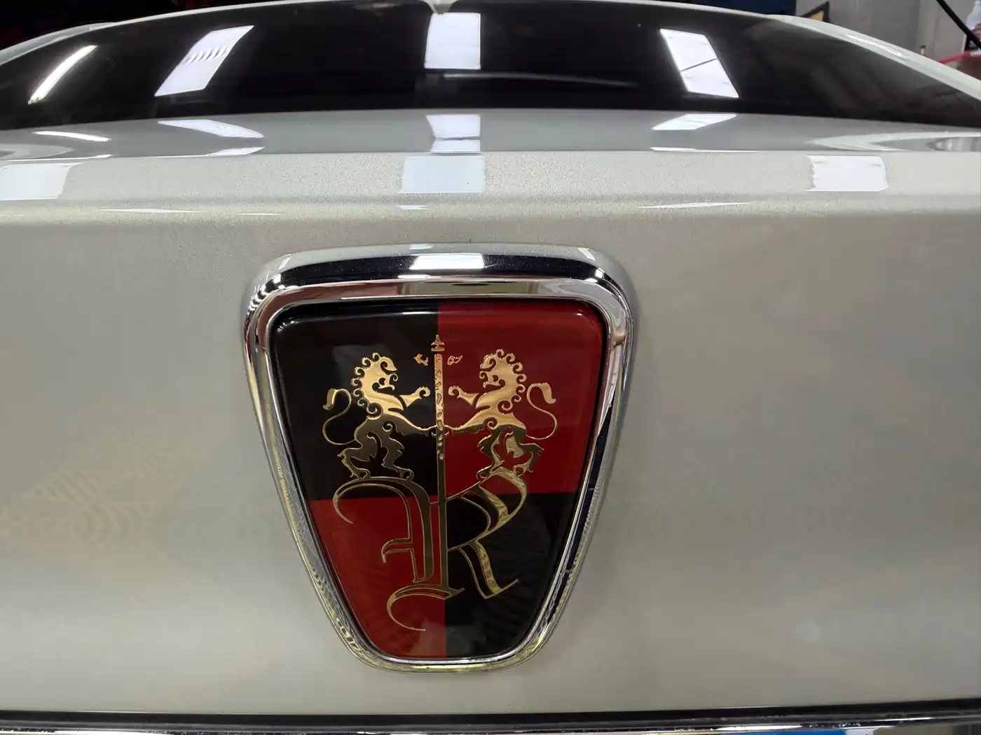 Roewe i6 New Energy 2018 2017 45T Hybrid Connected Smart Enjoyment Edition