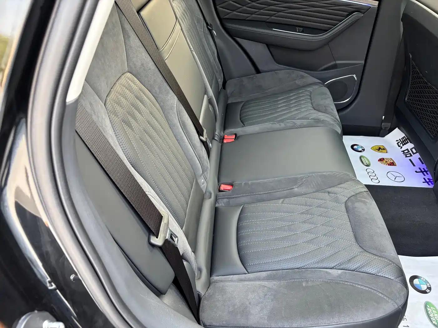 Hongqi HS5 2022 2.0T Smart Connect Premium Edition фото 12