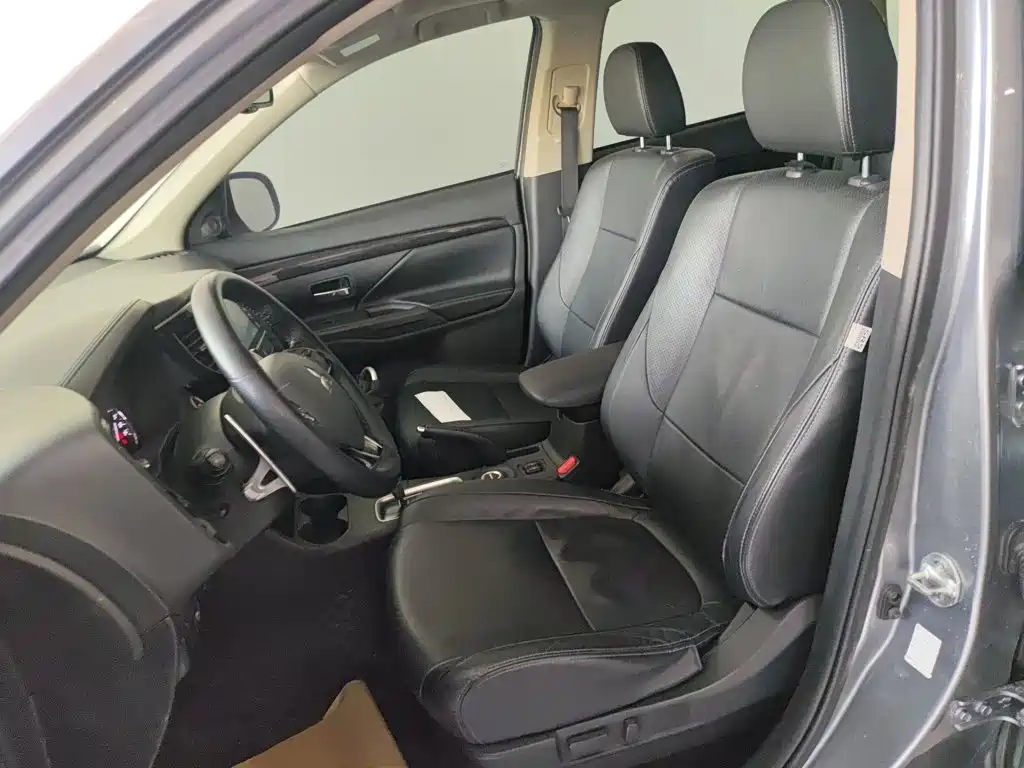 Mitsubishi Outlander 2016 2016 2.4L 4WD Elite Edition 5-seater