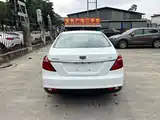 Фото 8 - Geely Emgrand