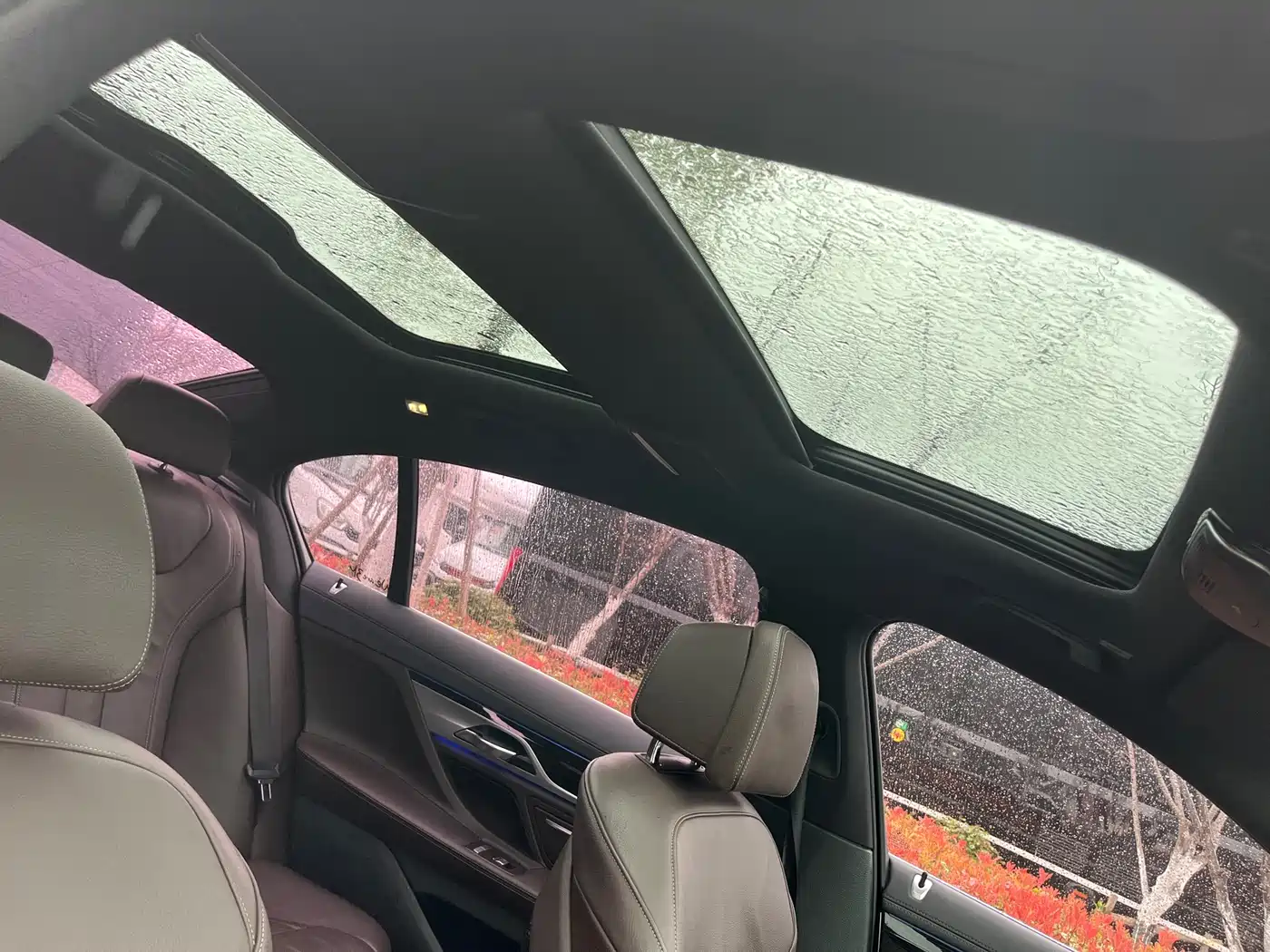 BMW 7 Series 2018 730Li Leading Type M Sport Package фото 14