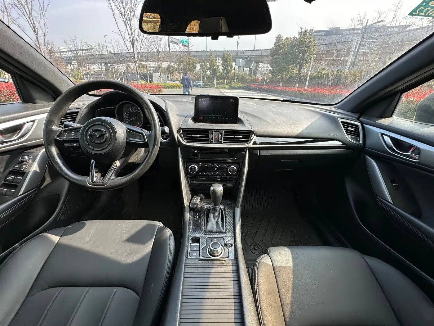 Фото 8 - Mazda CX-4