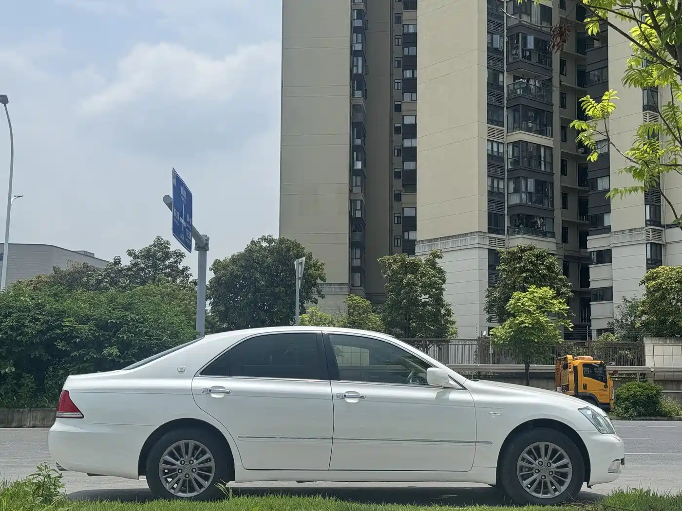 Toyota Crown 2005 Model 3.0L Royal Saloon фото 7