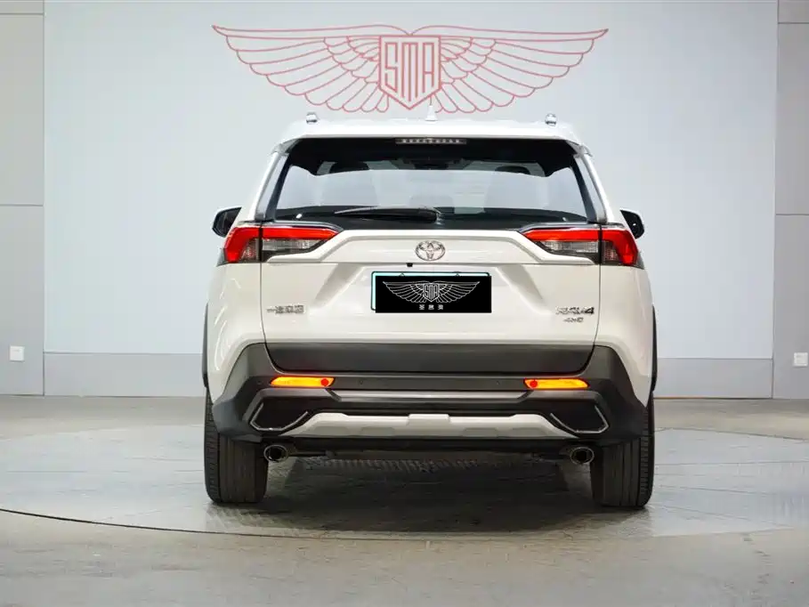 Toyota RAV4 Rongfang 2021 2.0L CVT 4WD Trend фото 6