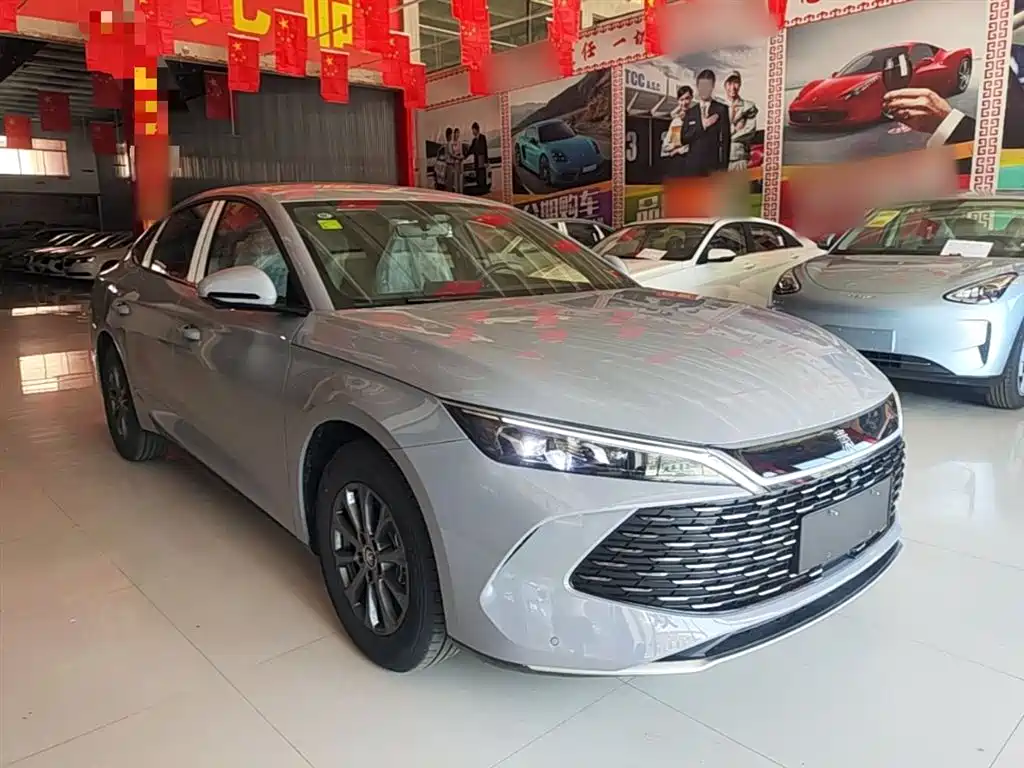 BYD Qin L 2026 DM-i 128KM Progressive фото 4