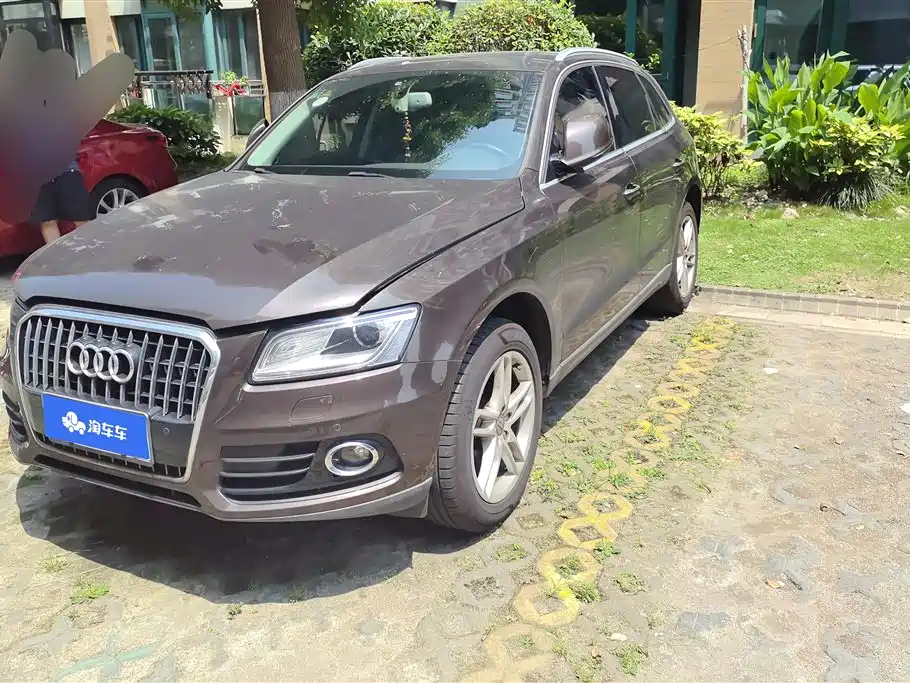 Audi Q5 2016 40 TFSI Comfort Model