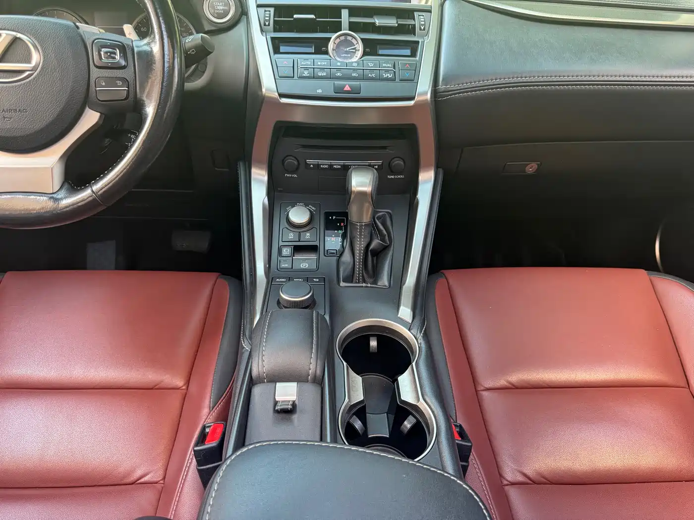 Lexus NX 2015 200t AWD F Sport фото 5