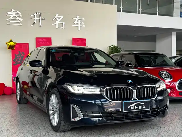 BMW 5 Series 2022 525Li Luxury Package