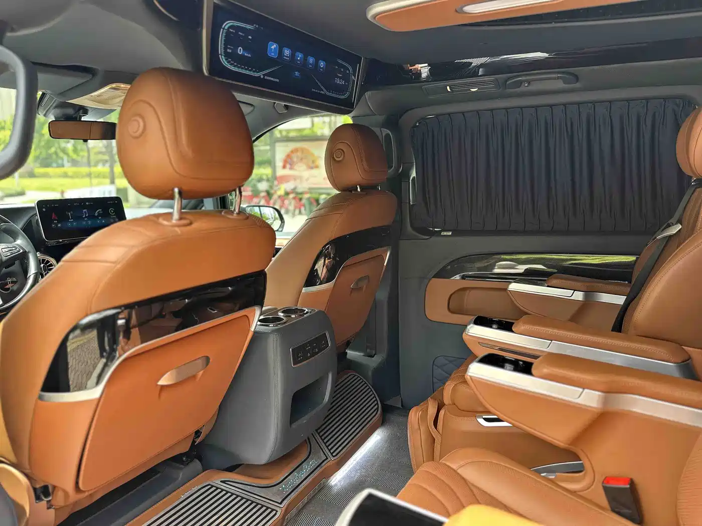 Mercedes-Benz Vito 2023 2.0T Business 7-Seater фото 9