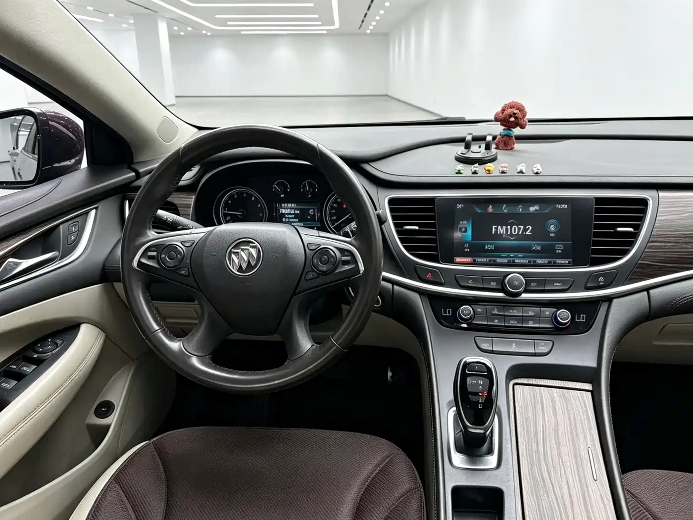Фото 8 - Buick LaCrosse