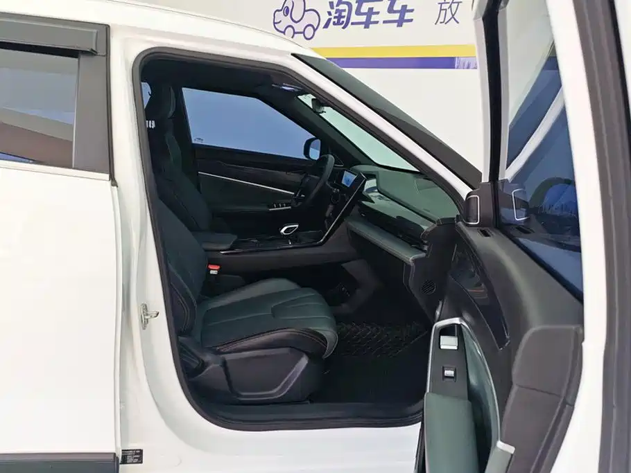 Geely Boyue 2025 2024 1.5TD Smart Connect+