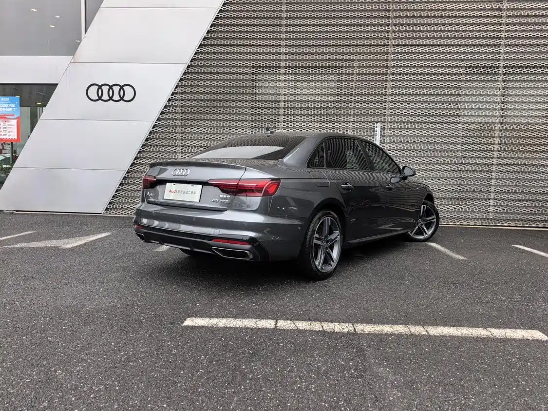 Audi A4L 2020 40 TFSI Luxury Dynamic фото 4