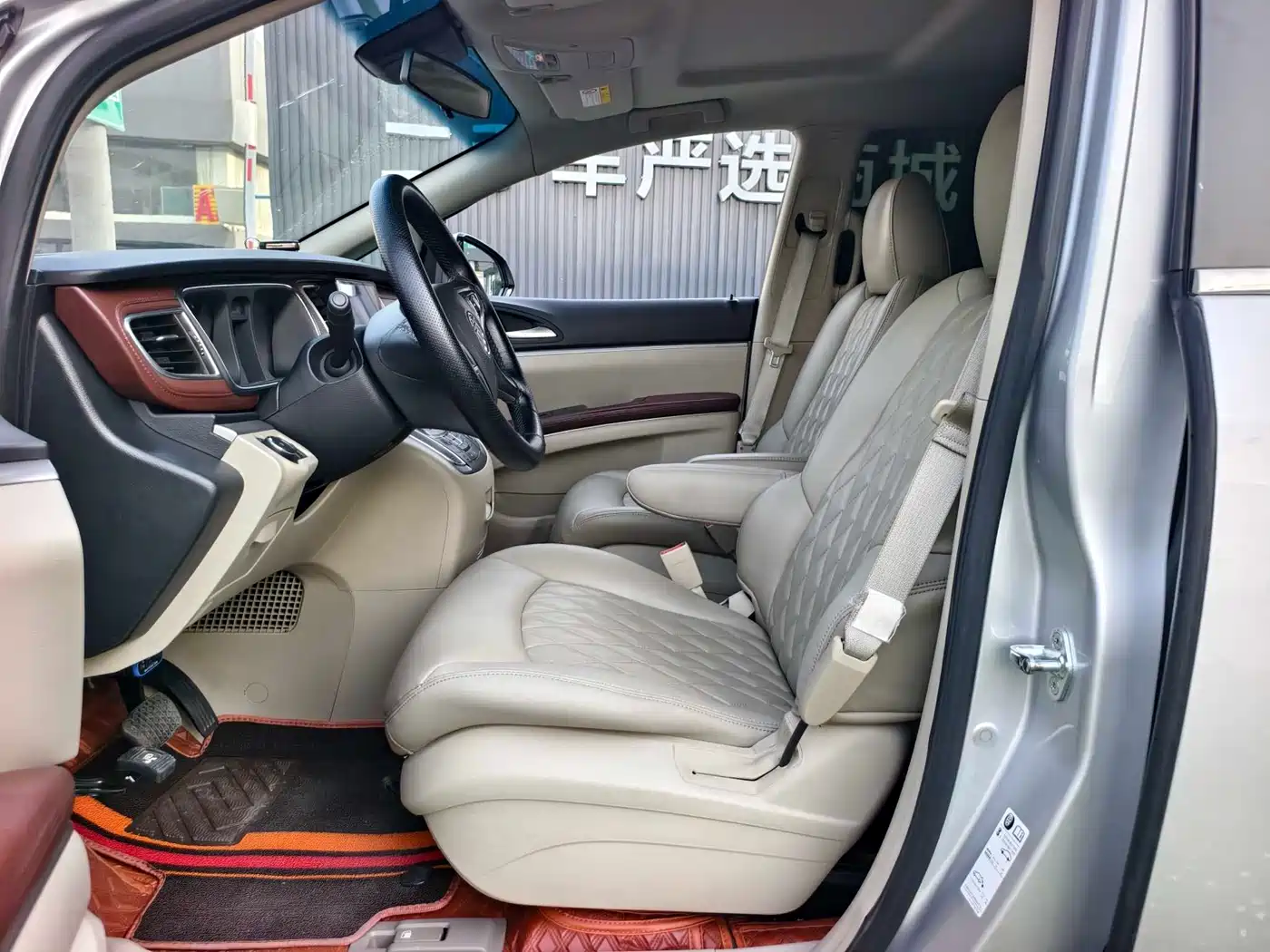 Buick GL8 2017 25S Comfort China V фото 12