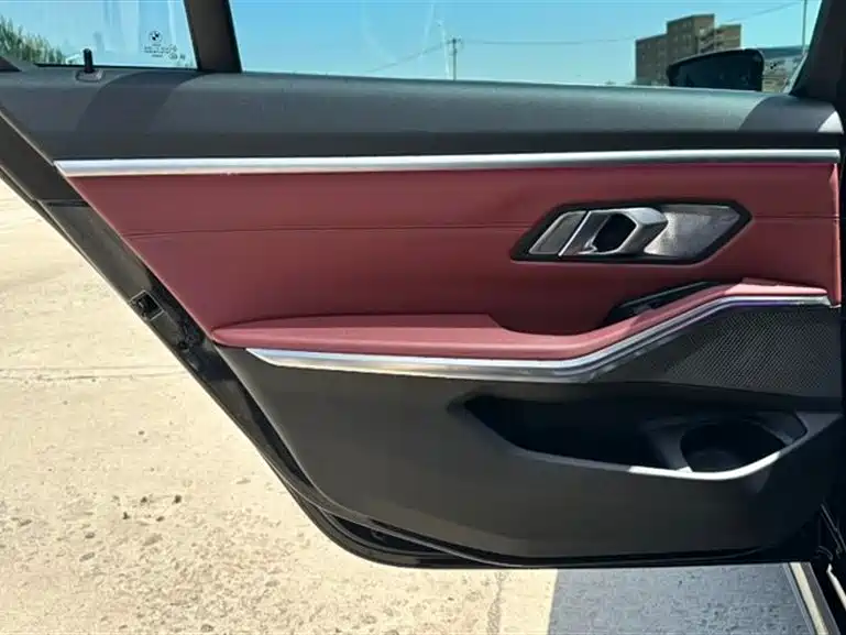 BMW 3 Series 2022 320Li M Sport Package фото 16