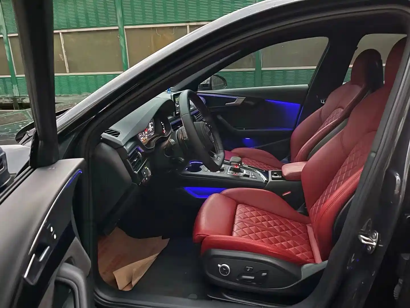 Фото 2 - Audi S4