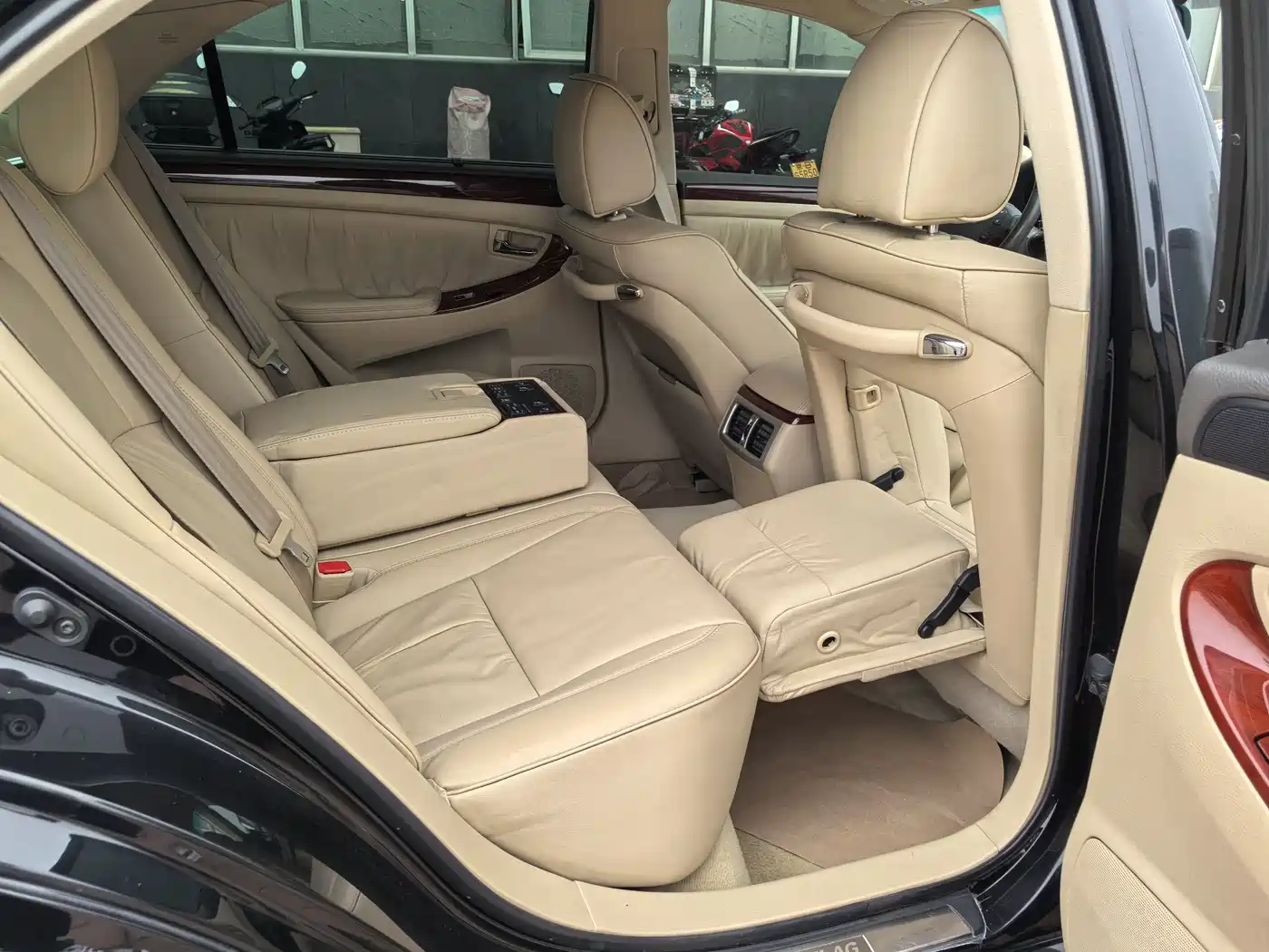 Hongqi Hongqi盛世 2007 HQ300 Government Edition фото 9