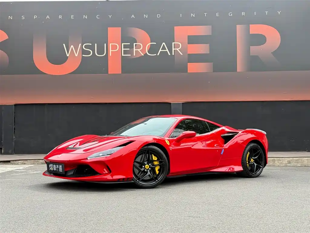 FERRARI F8 2023