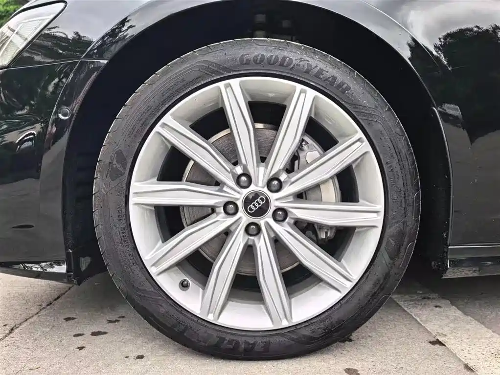 Audi A6L 2024 45 TFSI Premium Dynamic фото 15