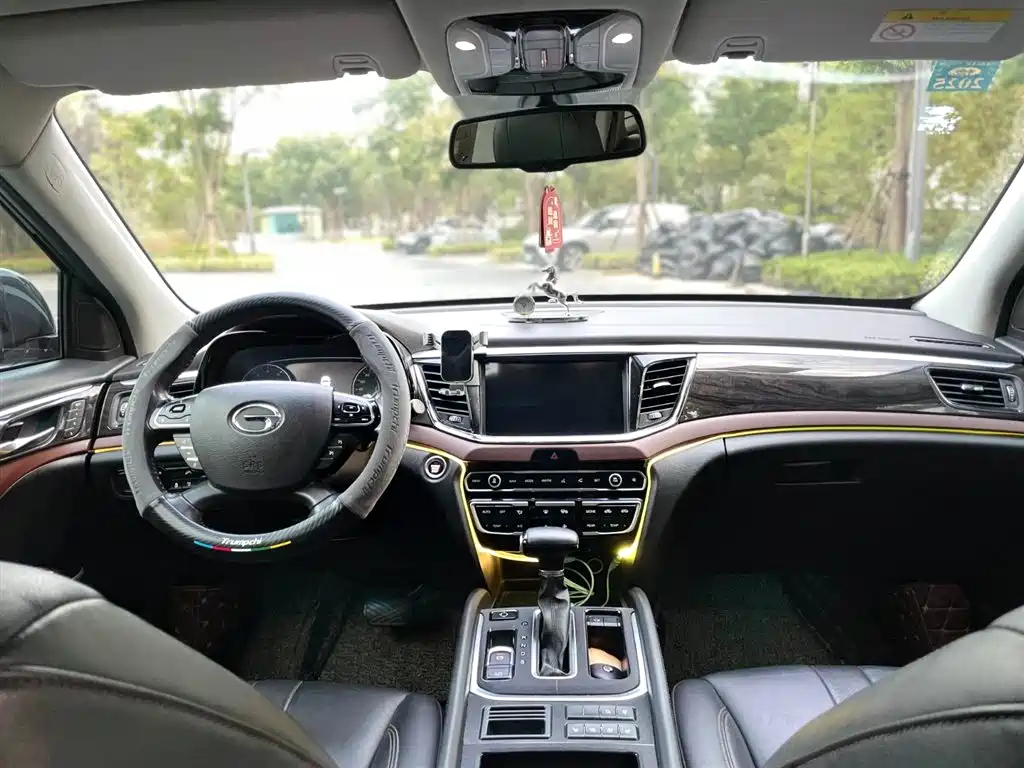 GAC Trumpchi Trumpchi GS8 2017 320T 2WD Luxury Smart Connect (7-seater) фото 5