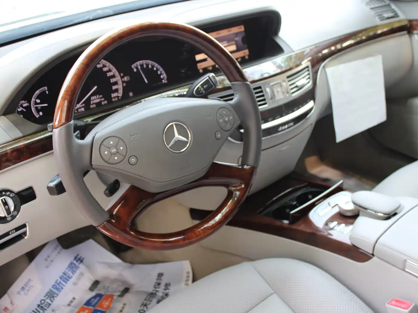 Mercedes-Benz S-Class 2010 S 350 L 4MATIC фото 21