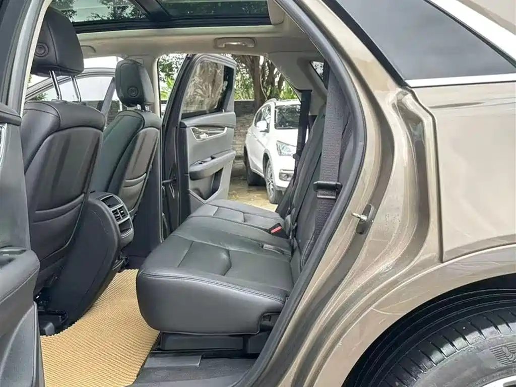 Cadillac XT5 2016 28T AWD Luxury Model фото 5