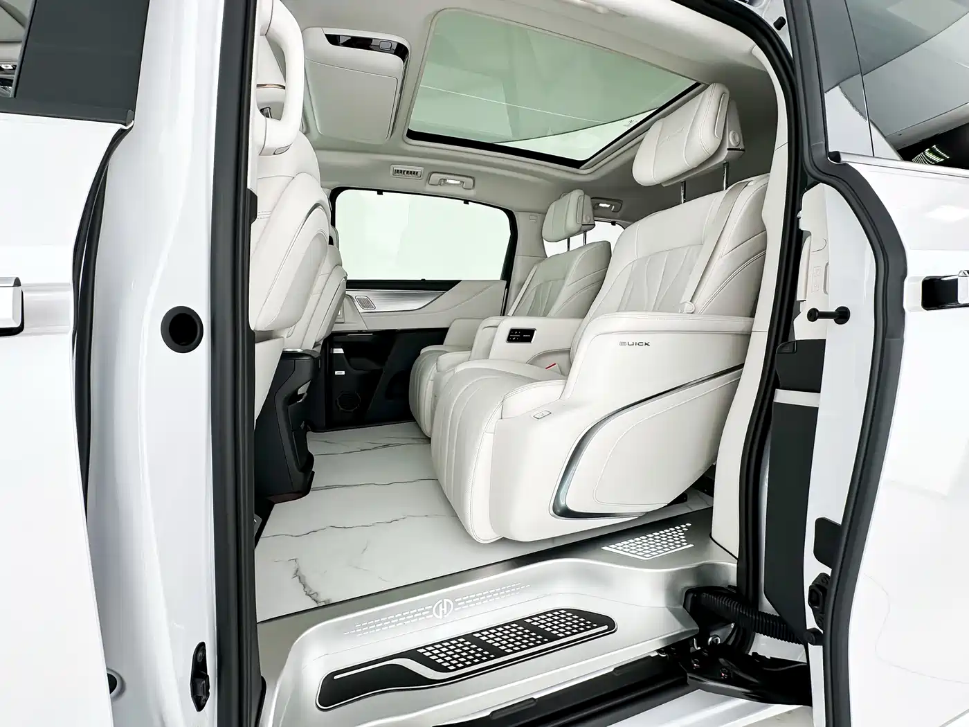 BUICK GL8 NEW ENERGY